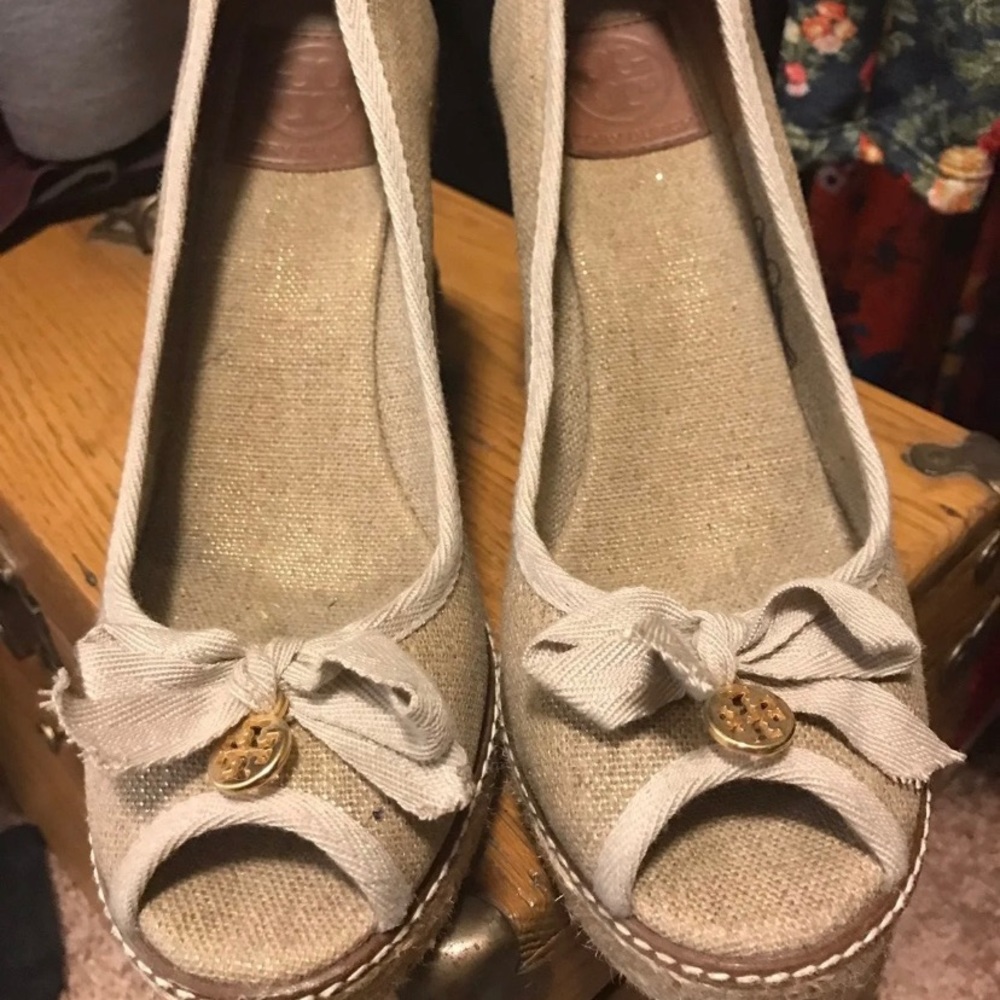 🚨Sold🚨 Tory Burch Espadrille Wedges Sz 10